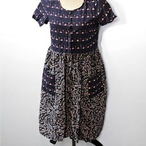 Blue and Red Pleated Short Sleeve Midi Dress